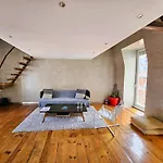 Appartamento Modern Loft By Village Lisbona
