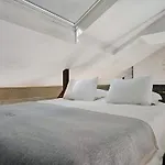Modern Loft By Village * Lisbon